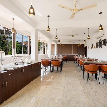 Aurum Resorts Morjim Ashvem Beach Exterior foto