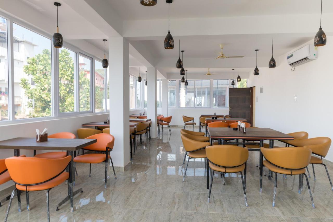 Aurum Resorts Morjim Ashvem Beach Exterior foto